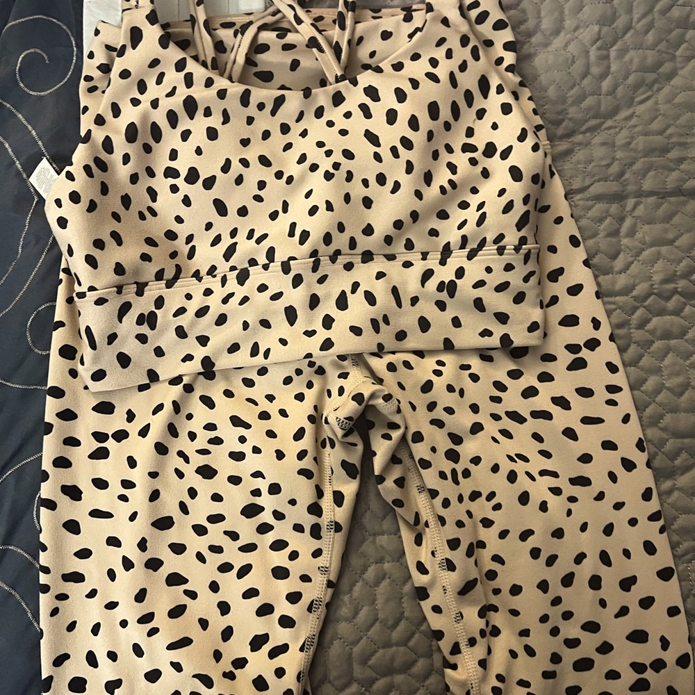 Size Small Ellie Animal print sports bra and leggings work out set